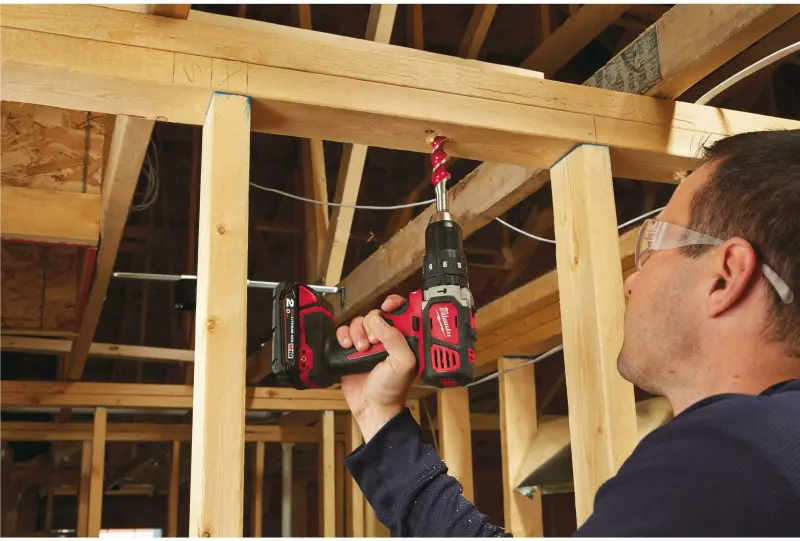 Aku kompaktní příklepová vrtačka Milwaukee M18 BPD-202C (2,0 Ah) (MI4933443515)